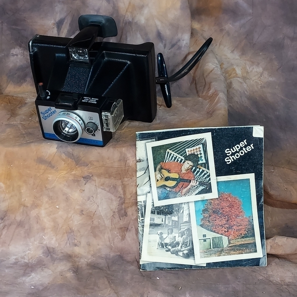 Vintage 1970s Polaroid Super Shooter Land Camera Instant Film With Manual